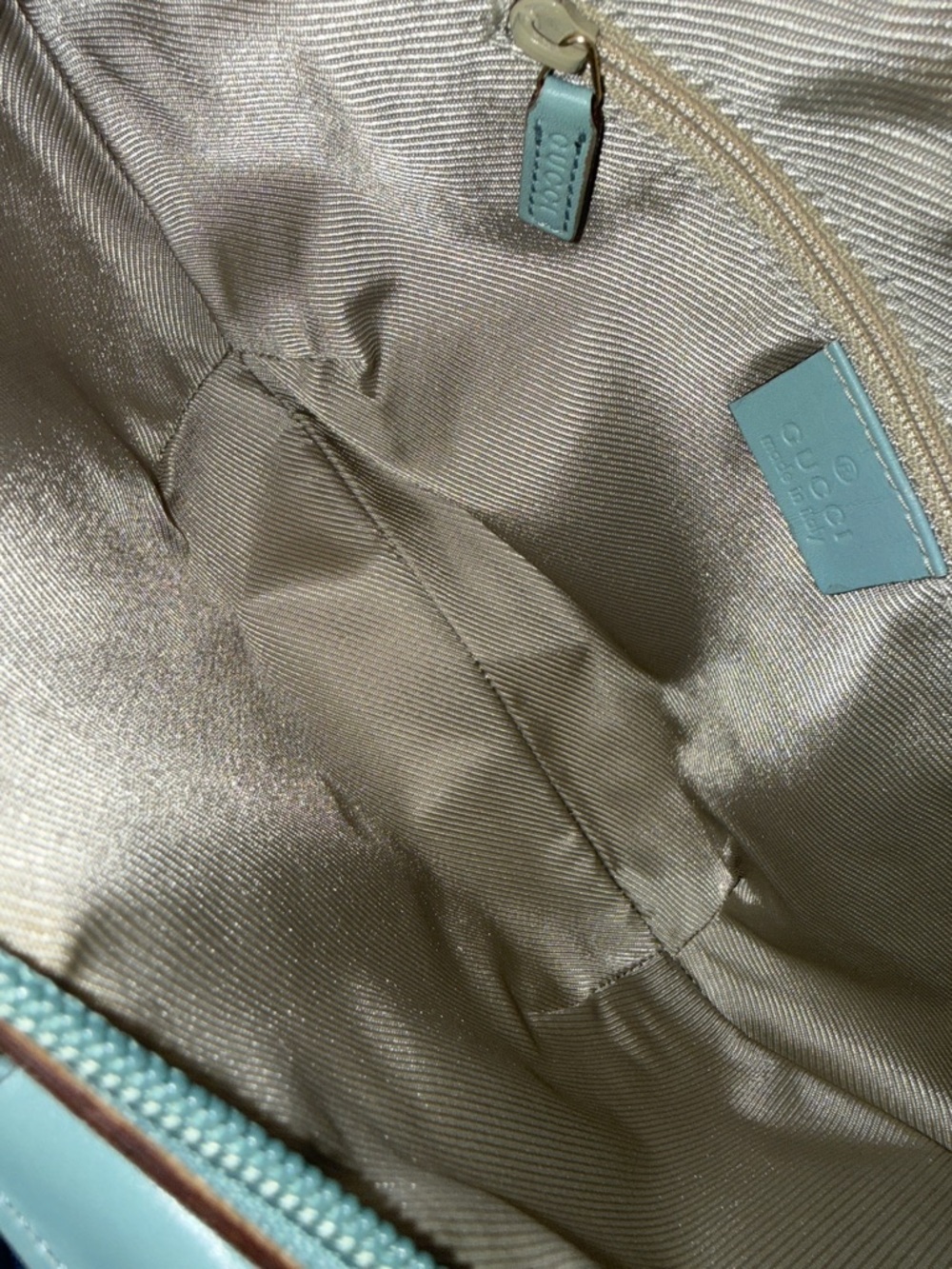 Gucci Authentic Shoulder Bag - Picture 14 of 15